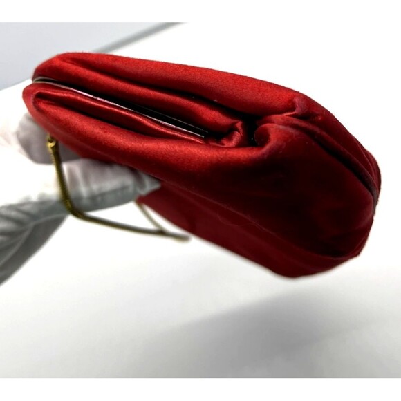 Vintage Saks Fifth Avenue Red Scarlet Satin Gorgeous Clutch Handbag Purse - Picture 12 of 16